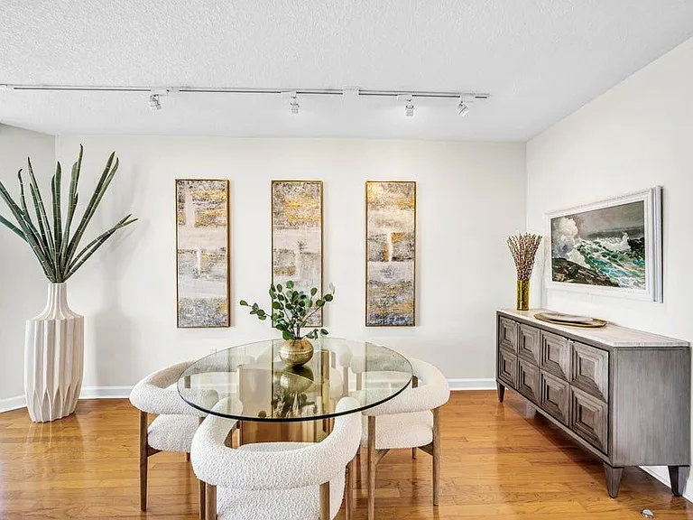 100 Birch Rd #2505D — Photo 4