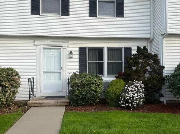 1 Maple St Unit 7, Ellington, CT 06029