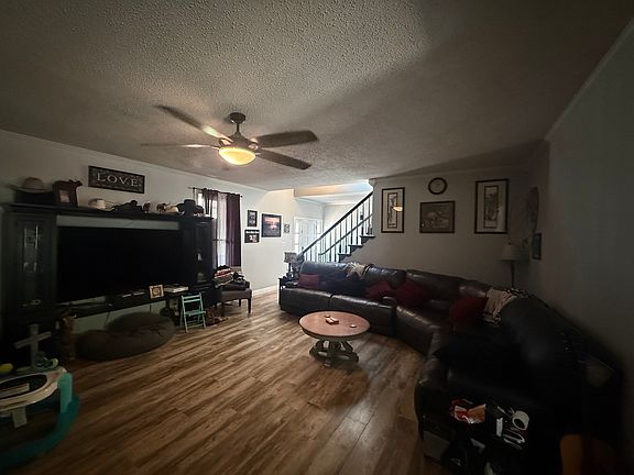 3rd image of 621 N 10th St