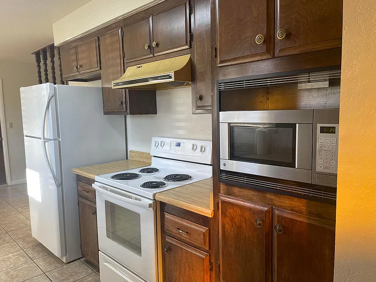 4350 Melody Ln — Photo 13