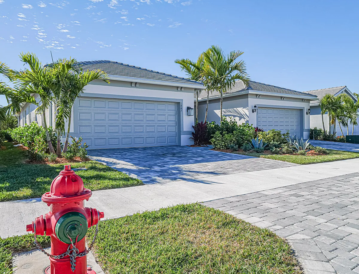 Building Photo - 1447 Harper Way #1447