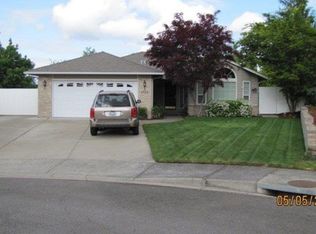 4721 Oaktree Cir, Medford, OR 97504