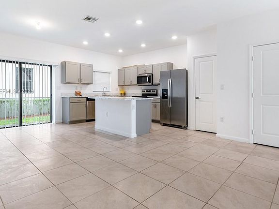 5th image of 1170 SW 7th Ct #1170