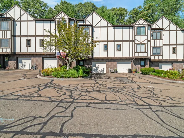 204 New Haven Avenue #7E, Derby, CT 06418