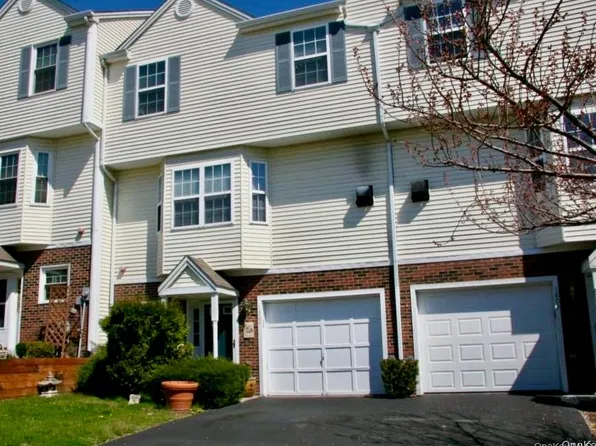 1804 Dorset Dr, Tarrytown, NY 10591