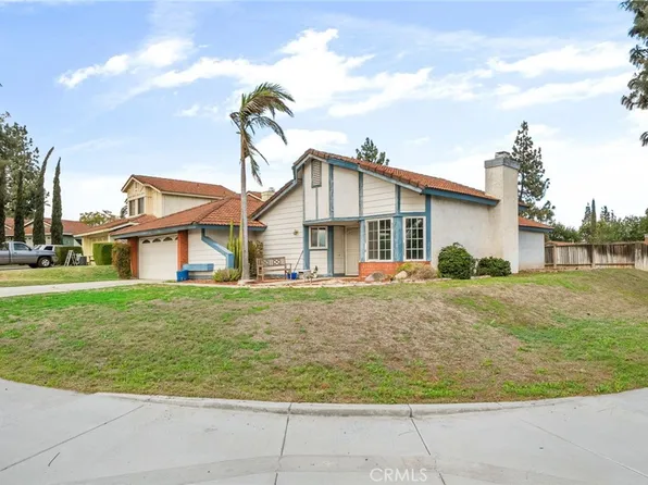 5423 Dunlop Dr, Riverside, CA 92505