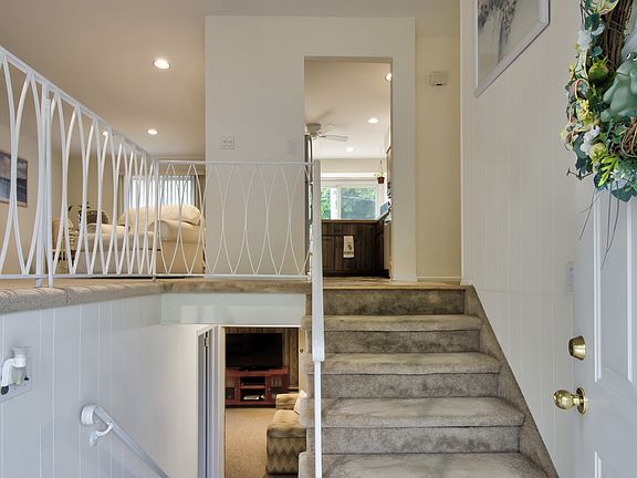 2nd image of 2152 Bellewood Dr