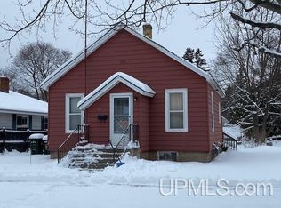 1620 9th Ave S, Escanaba, MI 49829