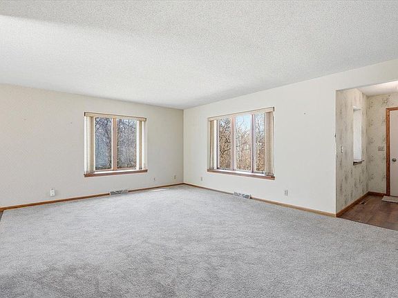 5th image of 2082 Asplund Rd