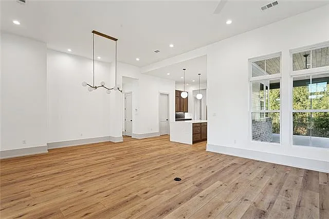 17314 Paddock Cir — Photo 3
