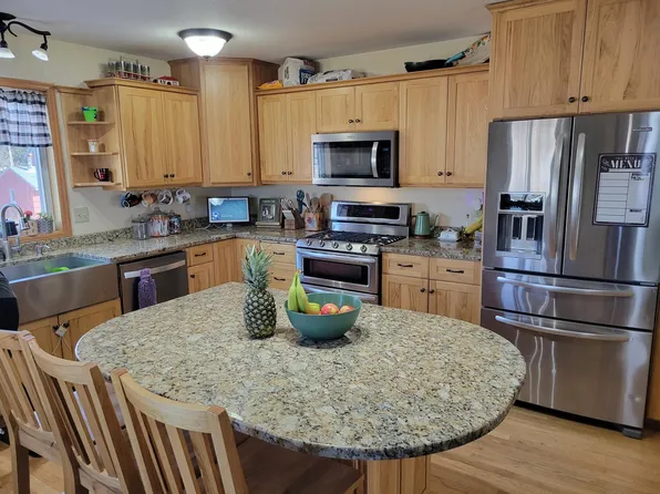 103 2nd St NE, Hinckley, MN 55037