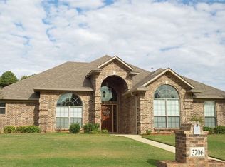 3706 Sylvia Dr, Texarkana, TX 75503