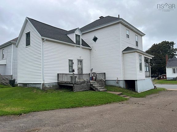 3rd image of 272 Brunswick St