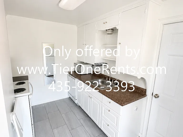 2275 E Atkin Ave — Photo 4