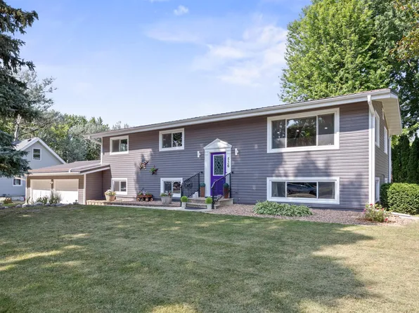 536 4th St N, Winsted, MN 55395