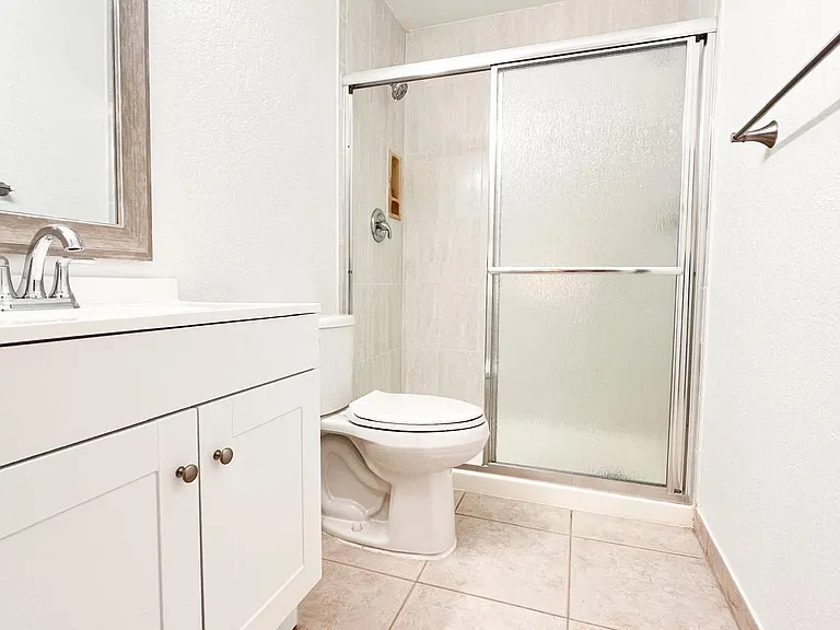 1438 Hawthorne Pl — Photo 14