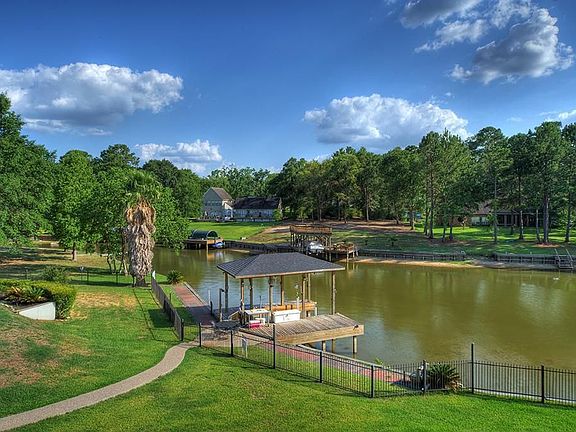 2nd image of 13961 Jbk Memorial Dr