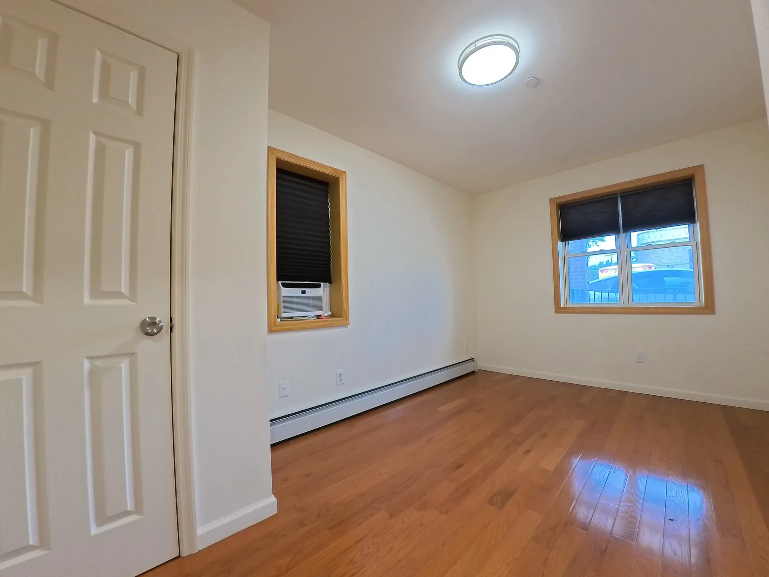 2 bed, 1.5 bath, 900 sqft, $3,250 — Photo 3