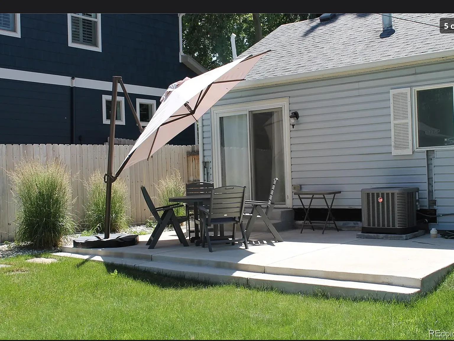 2 bed, 709 sqft, $2,100 — Photo 2