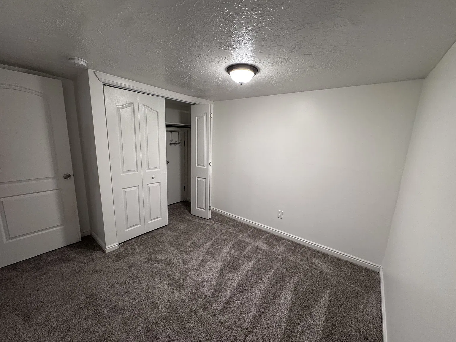 Basement Space with Private Bath, Living Area & Study - Utilities Included — Photo 3