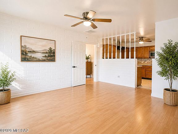 4th image of 1055 N Anza Dr