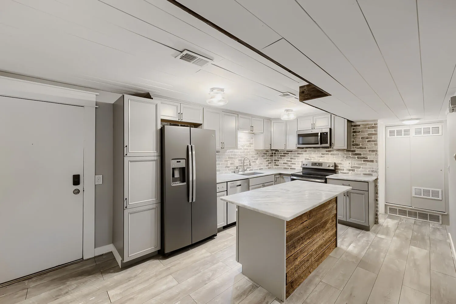 1 bed, 648 sqft, $1,450 — Photo 2