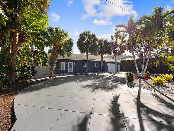 3rd image of 930 NW 4th Court