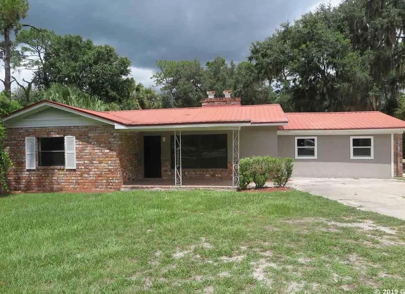 4 bed, 2412 sqft, $2,000 — Photo 1