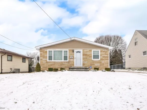 584 Hilbish Ave, Akron, OH 44312