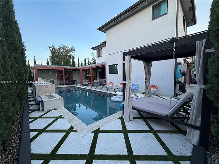 13661 SW 160th Ct #13661 — Photo 14