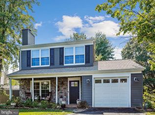 13521 Coates Ln, Herndon, VA 20171