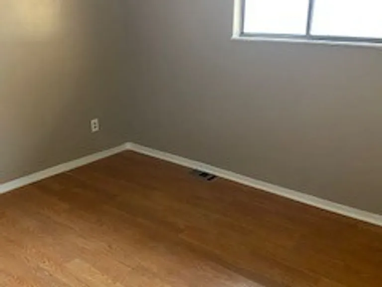 2222 Brown St — Photo 3