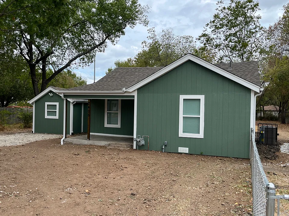 2406 Lolita Dr