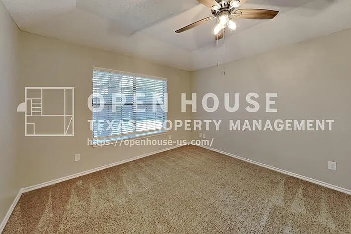 1228 Windy Meadows Dr — Photo 8