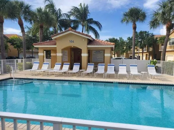 158 Village Blvd APT D, Tequesta, FL 33469