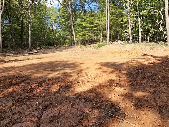 3rd image of 7619 Yukon Rd