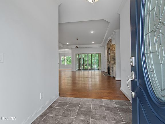 3rd image of 3826 Grand Willow Circle
