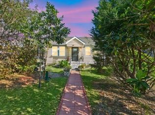221 W Urquhart St, Chalmette, LA 70043