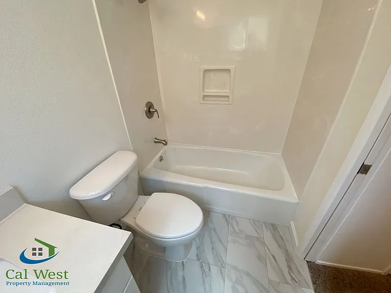 315 Bellerose Dr #1-4 — Photo 15