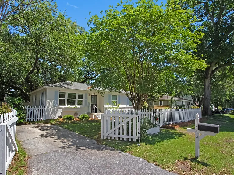 1440 Moultrie St — Photo 20