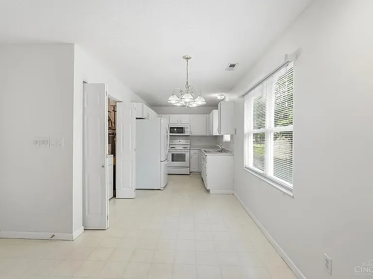 8051 2nd St — Photo 6