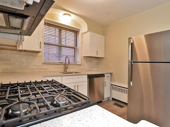 5th image of 5861 Nottingham Ave #1E