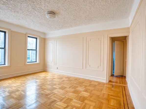 250 Maple St APT 5D, Brooklyn, NY 11225