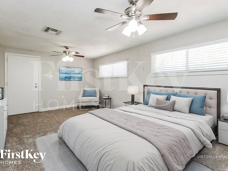 930 E Weber Dr — Photo 12
