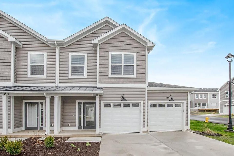 1st image of 1309 Trail Dr NE #1309