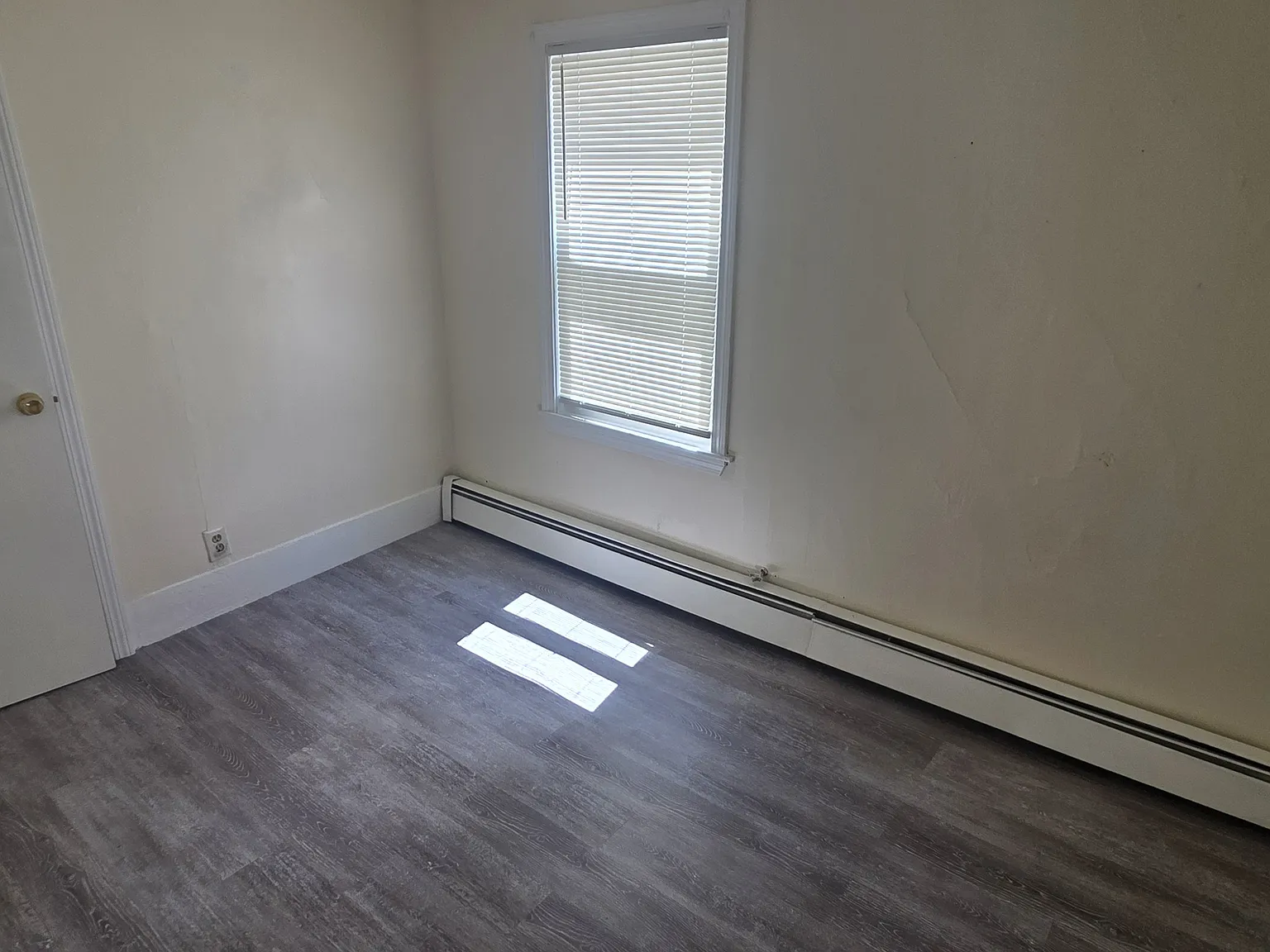 4 bed, 1000 sqft, $2,600 — Photo 4