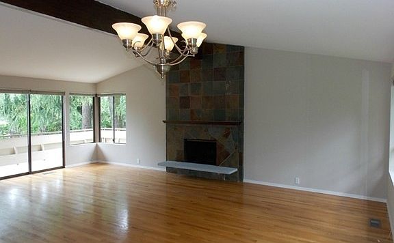 3rd image of 12123 SE 44th Pl