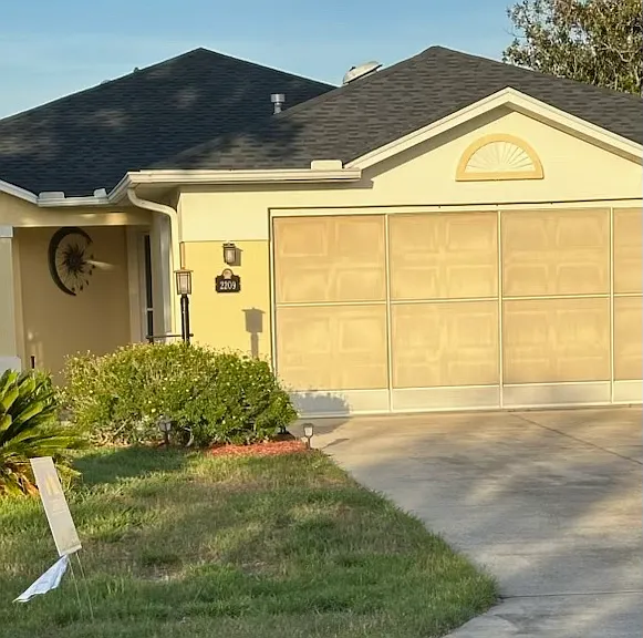 2209 N Brentwood Cir — Photo 1