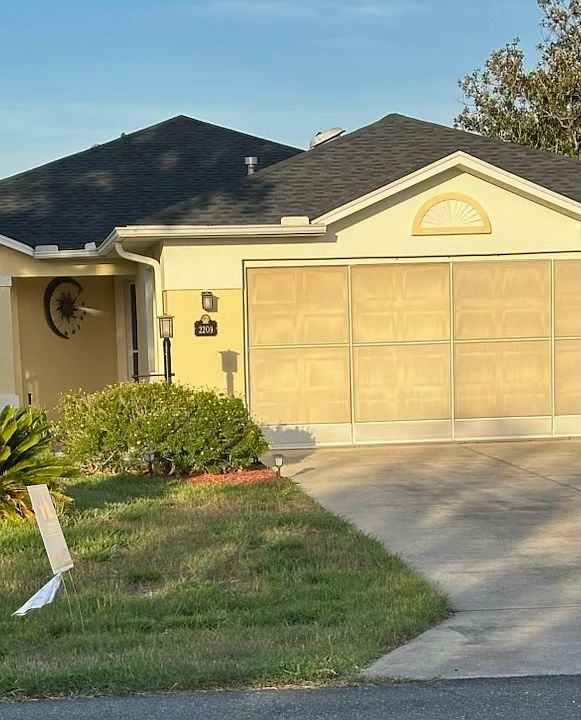 1st image of 2209 N Brentwood Cir