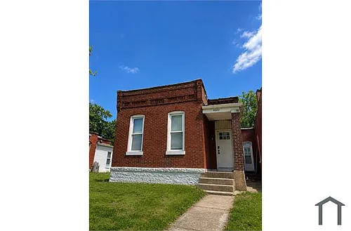 4620 Michigan Ave Photo 1